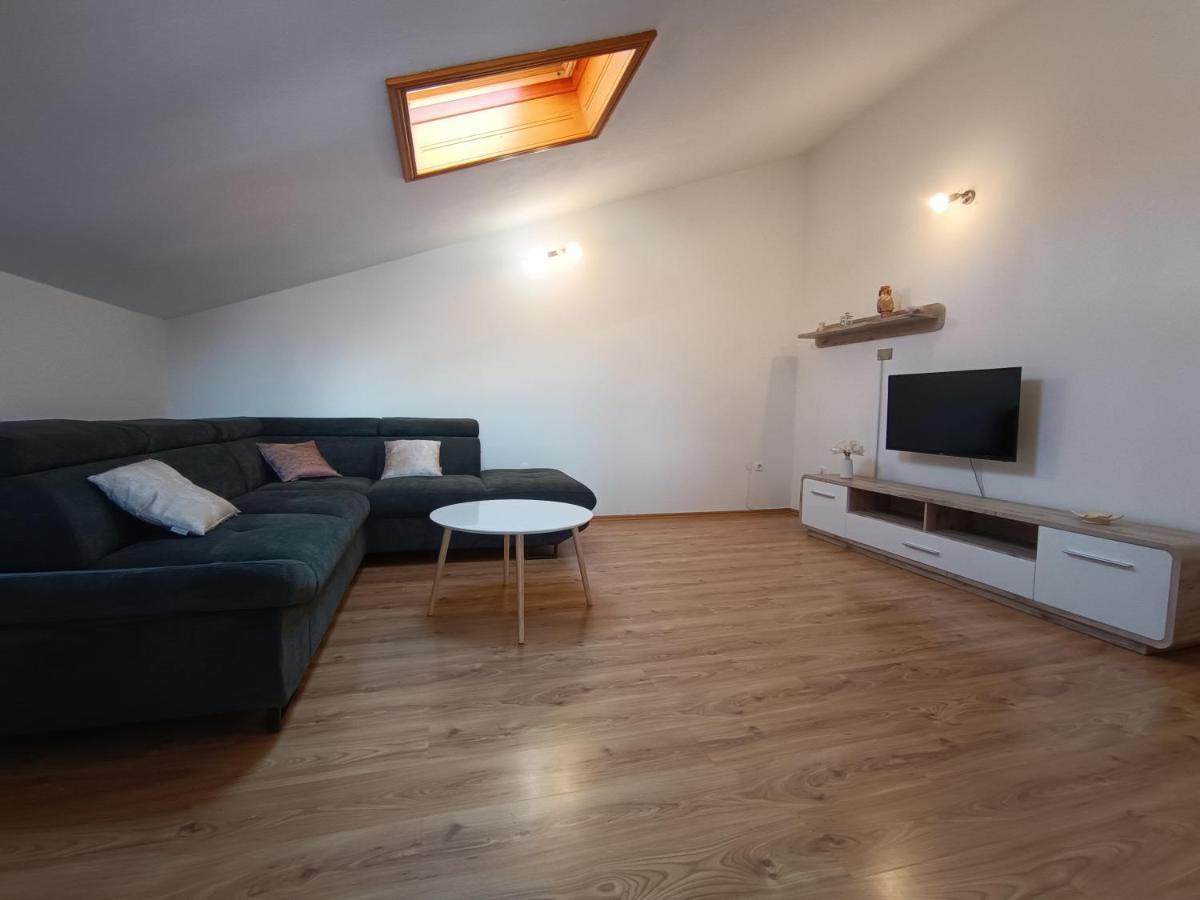 Apartman Sintic كرك المظهر الخارجي الصورة