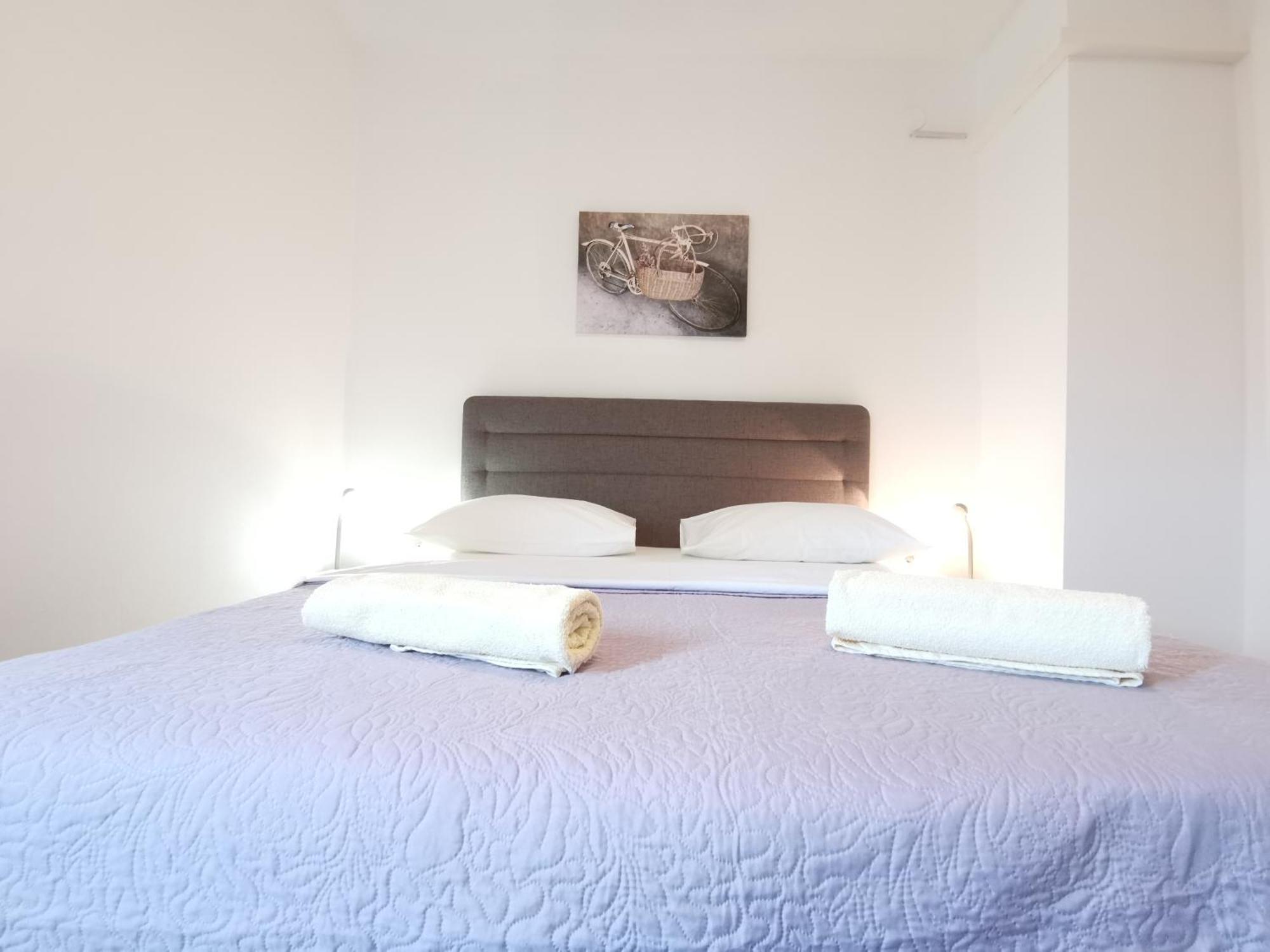 Apartman Sintic كرك الغرفة الصورة