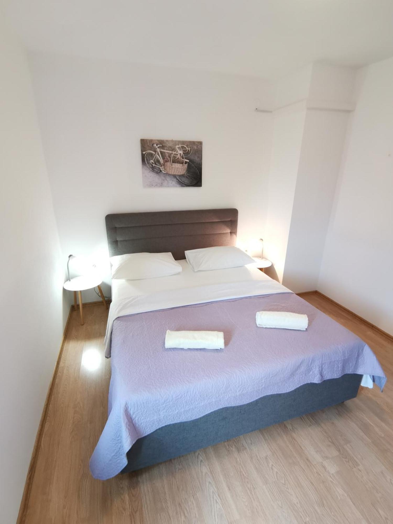 Apartman Sintic كرك الغرفة الصورة